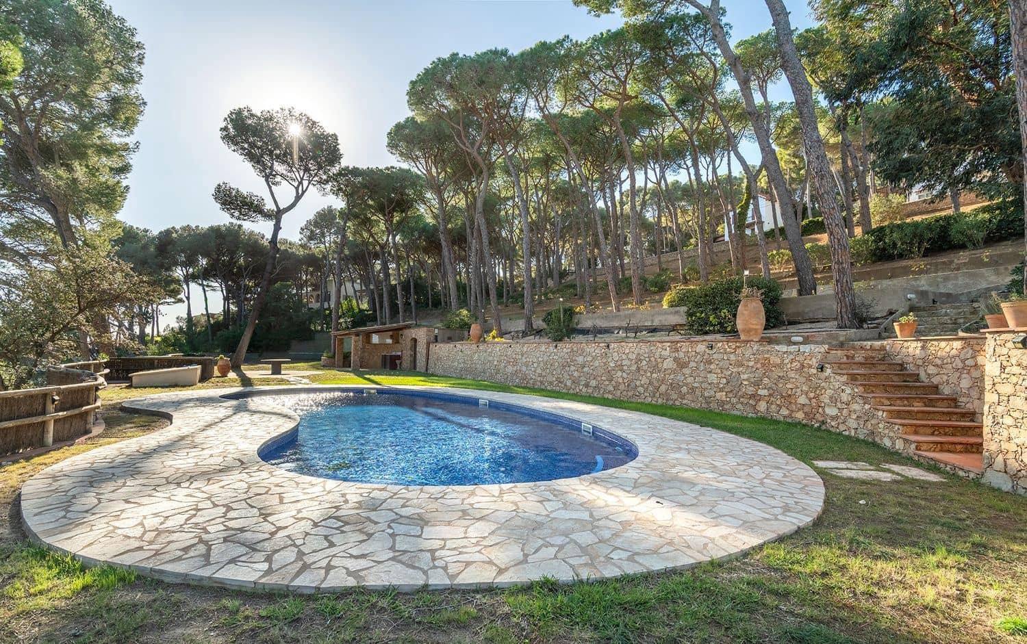 8 soverom Villa til salgs i Tamariu med svømmebasseng garasje - € 9 500 000 (Ref: 9981290)