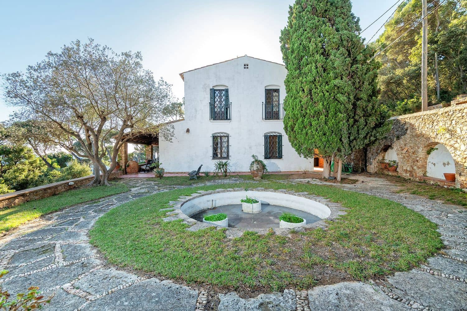 8 soverom Villa til salgs i Tamariu med svømmebasseng garasje - € 9 500 000 (Ref: 9981290)