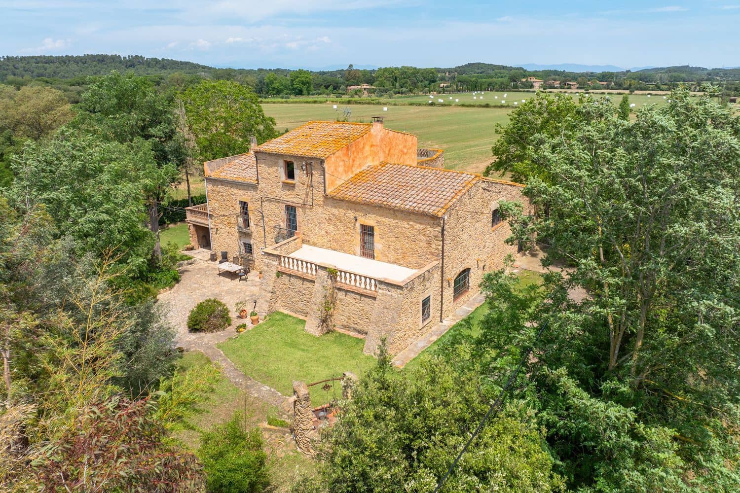 5 chambre Finca/Maison de Campagne à vendre à Peratallada avec garage - 2 200 000 € (Ref: 9981291)