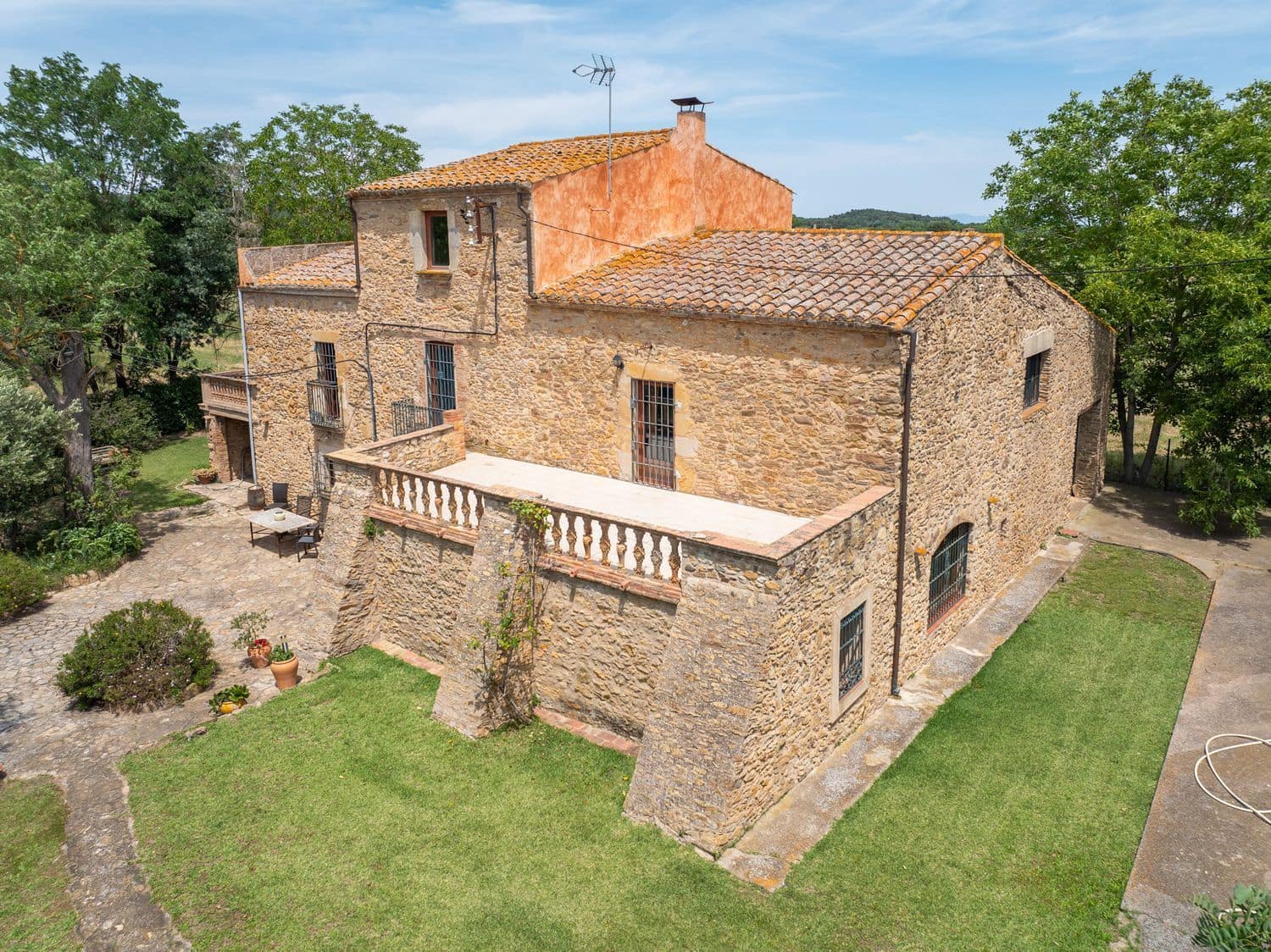 5 chambre Finca/Maison de Campagne à vendre à Peratallada avec garage - 2 200 000 € (Ref: 9981291)