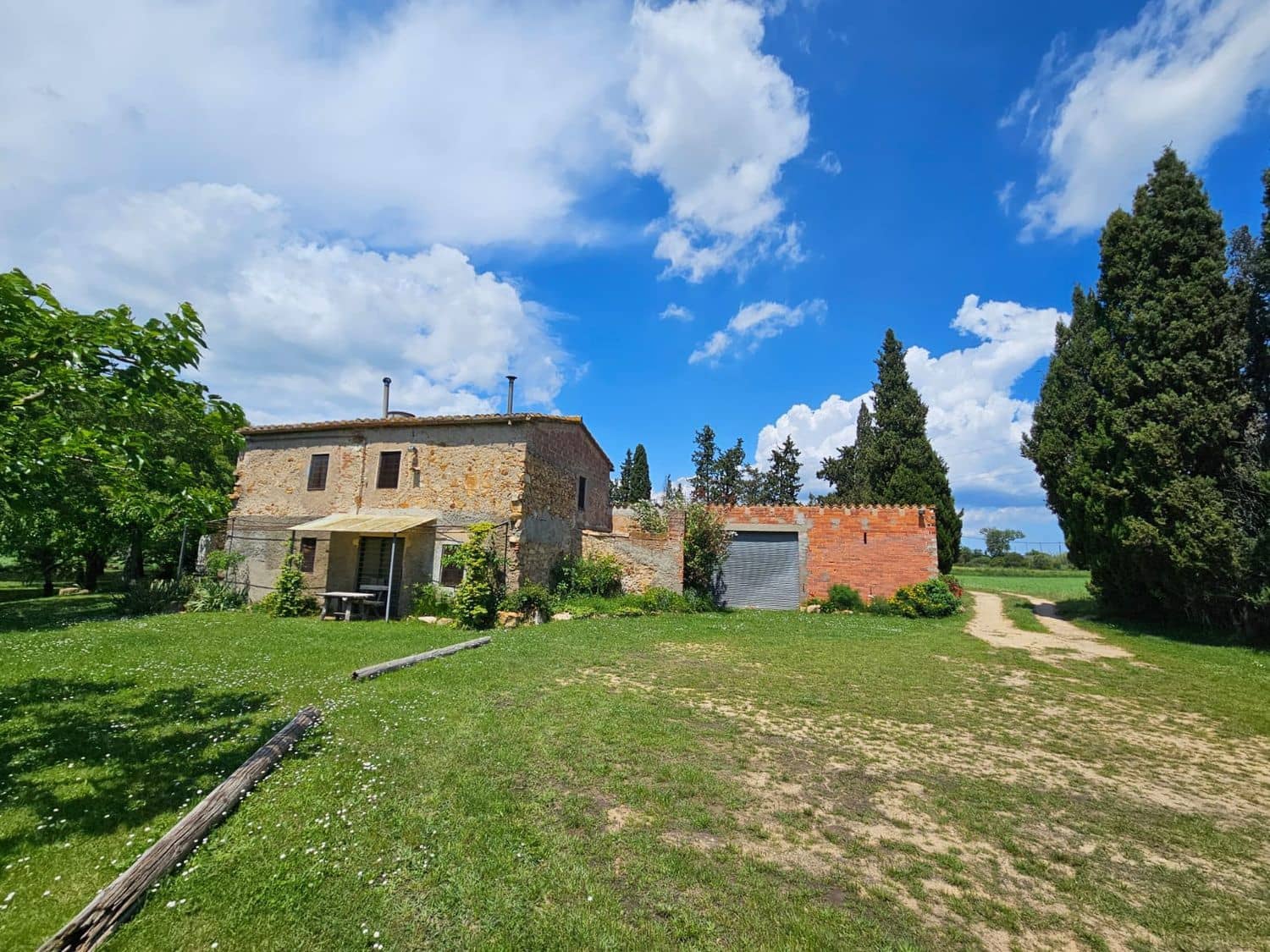 Finca/Casa Rural de 3 habitaciones en Llagostera en venta con garaje - 530.000 € (Ref: 9981292)