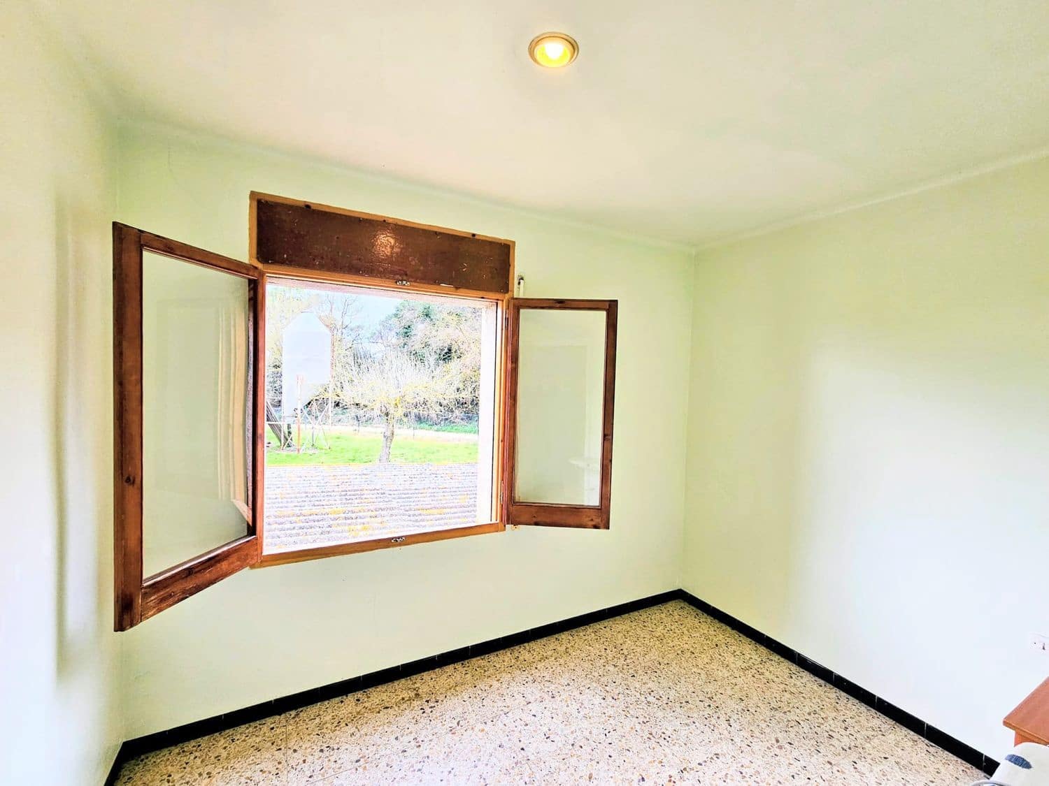7 Zimmer Finca/Landgut zu verkaufen in Cassa de la Selva mit Garage - 430.000 € (Ref: 9981293)