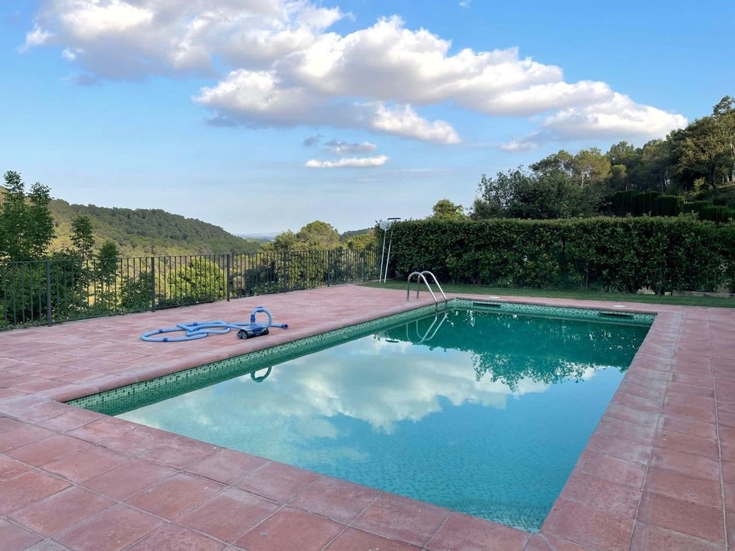 3 chambre Finca/Maison de Campagne à vendre à Llado avec piscine garage - 900 000 € (Ref: 9981295)