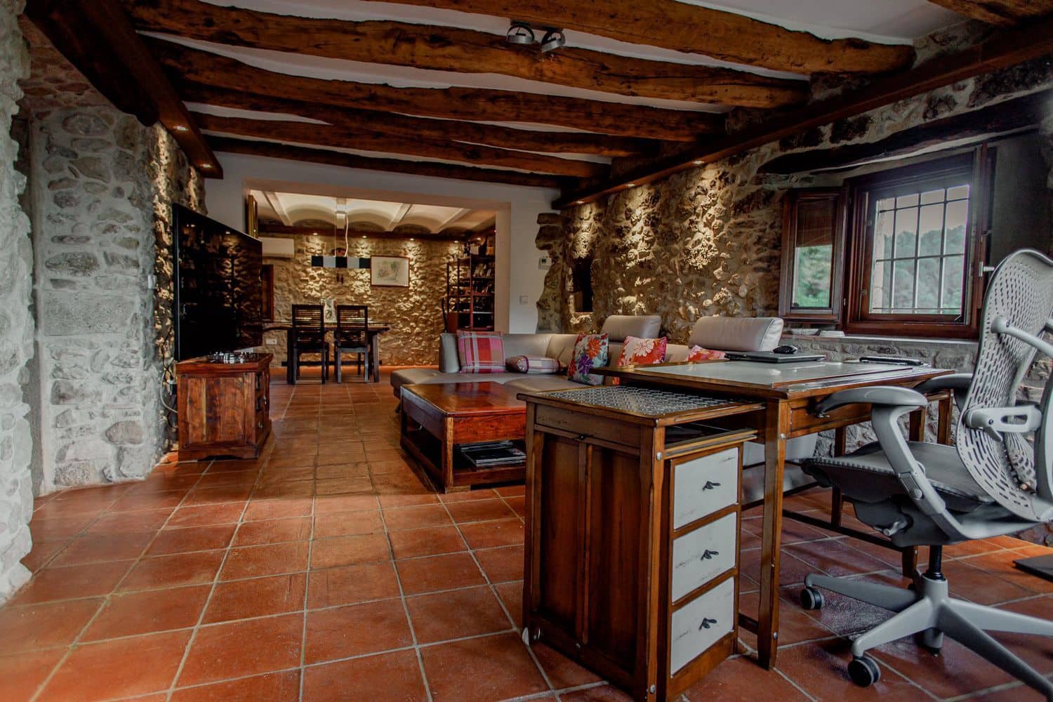 3 chambre Finca/Maison de Campagne à vendre à Llado avec piscine garage - 900 000 € (Ref: 9981295)