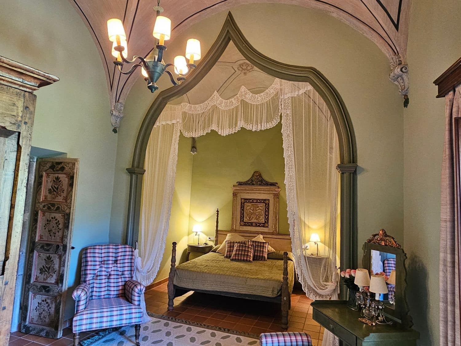 5 sypialnia Finka/Dom wiejski na sprzedaż w Rupia z basenem garażem - 5 500 000 € (Ref: 9981300)