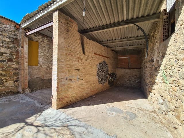 3 chambre Finca/Maison de Campagne à vendre à Masarac avec garage - 200 000 € (Ref: 9981303)