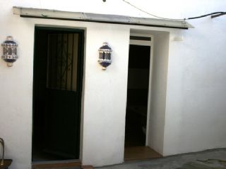 10 bedroom Townhouse for sale in Colmenar - € 185,000 (Ref: 2523751)