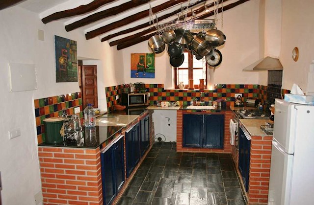 4 soveværelse Finca/Landehus til salg i Colmenar med swimmingpool - € 250.000 (Ref: 3002454)