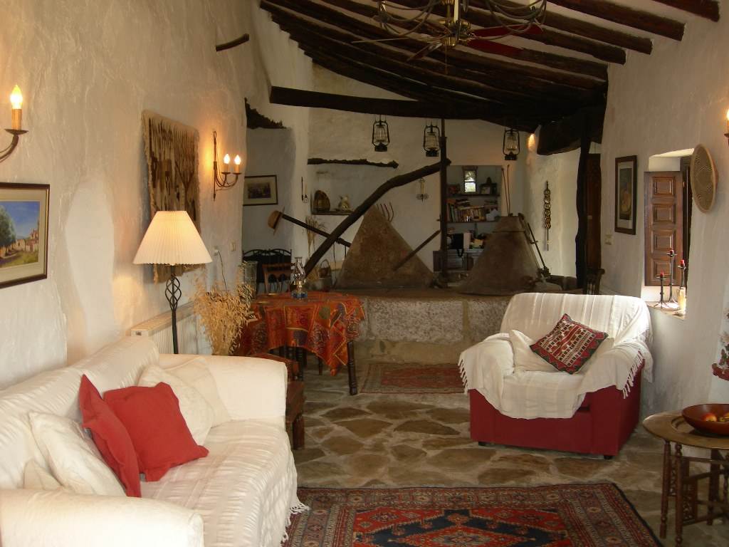 6 sypialnia Finka/Dom wiejski na sprzedaż w Riogordo z basenem - 695 000 € (Ref: 3316410)