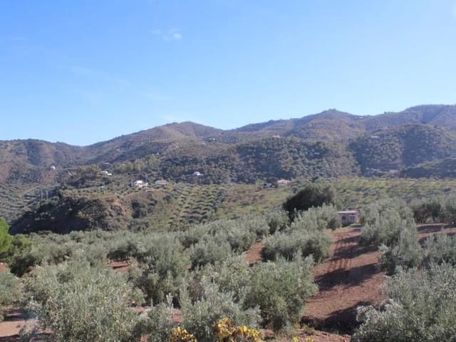 3 soveværelse Finca/Landehus til salg i Colmenar med swimmingpool garage - € 750.000 (Ref: 5824479)