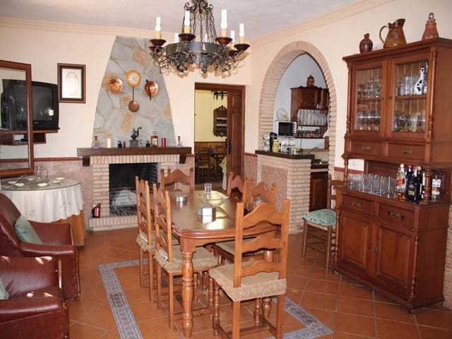 3 soveværelse Finca/Landehus til salg i Colmenar med swimmingpool garage - € 750.000 (Ref: 5824479)