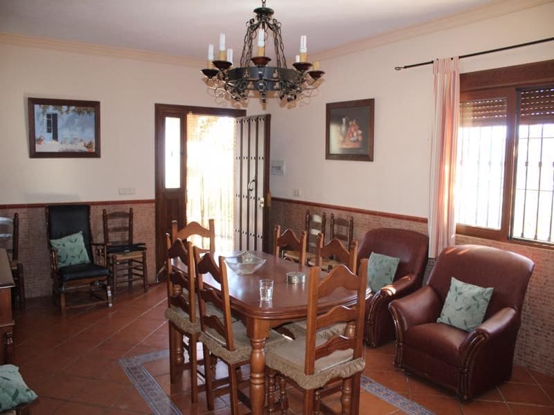 3 soveværelse Finca/Landehus til salg i Colmenar med swimmingpool garage - € 750.000 (Ref: 5824479)