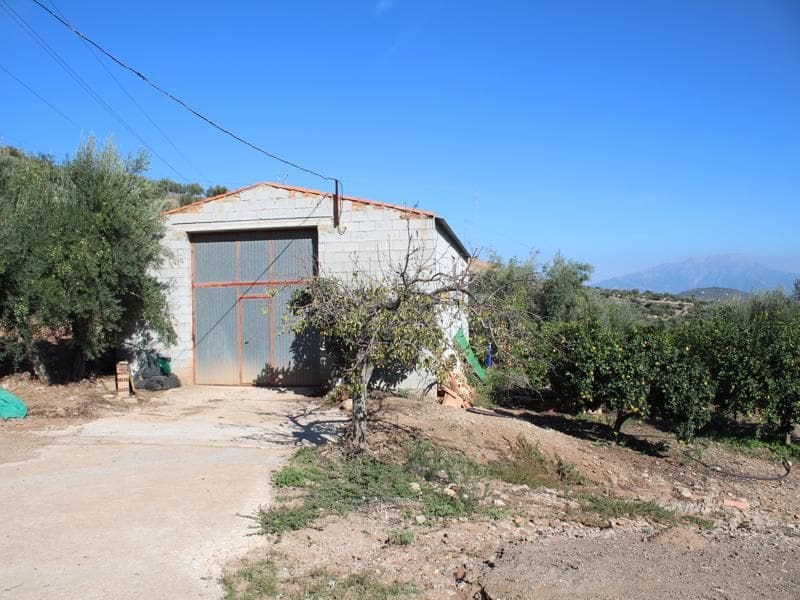 3 soveværelse Finca/Landehus til salg i Colmenar med swimmingpool garage - € 750.000 (Ref: 5824479)