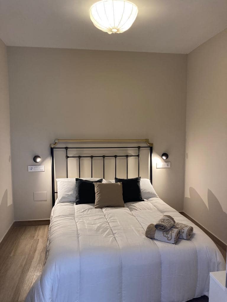 3 makuuhuone Maalaistalo vuokrattavana paikassa Casabermeja mukana uima-altaan 
autotalli - 1 390 € (Ref: 6796470)