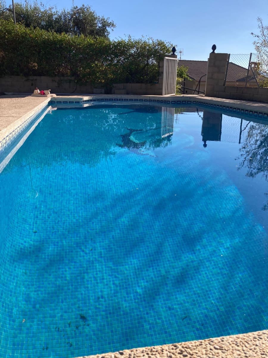 3 makuuhuone Maalaistalo vuokrattavana paikassa Casabermeja mukana uima-altaan 
autotalli - 1 390 € (Ref: 6796470)