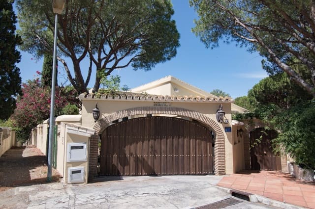 7 Zimmer Villa zu verkaufen in Mijas Costa, Mijas mit Pool Garage - 2.900.000 € (Ref: 6796475)