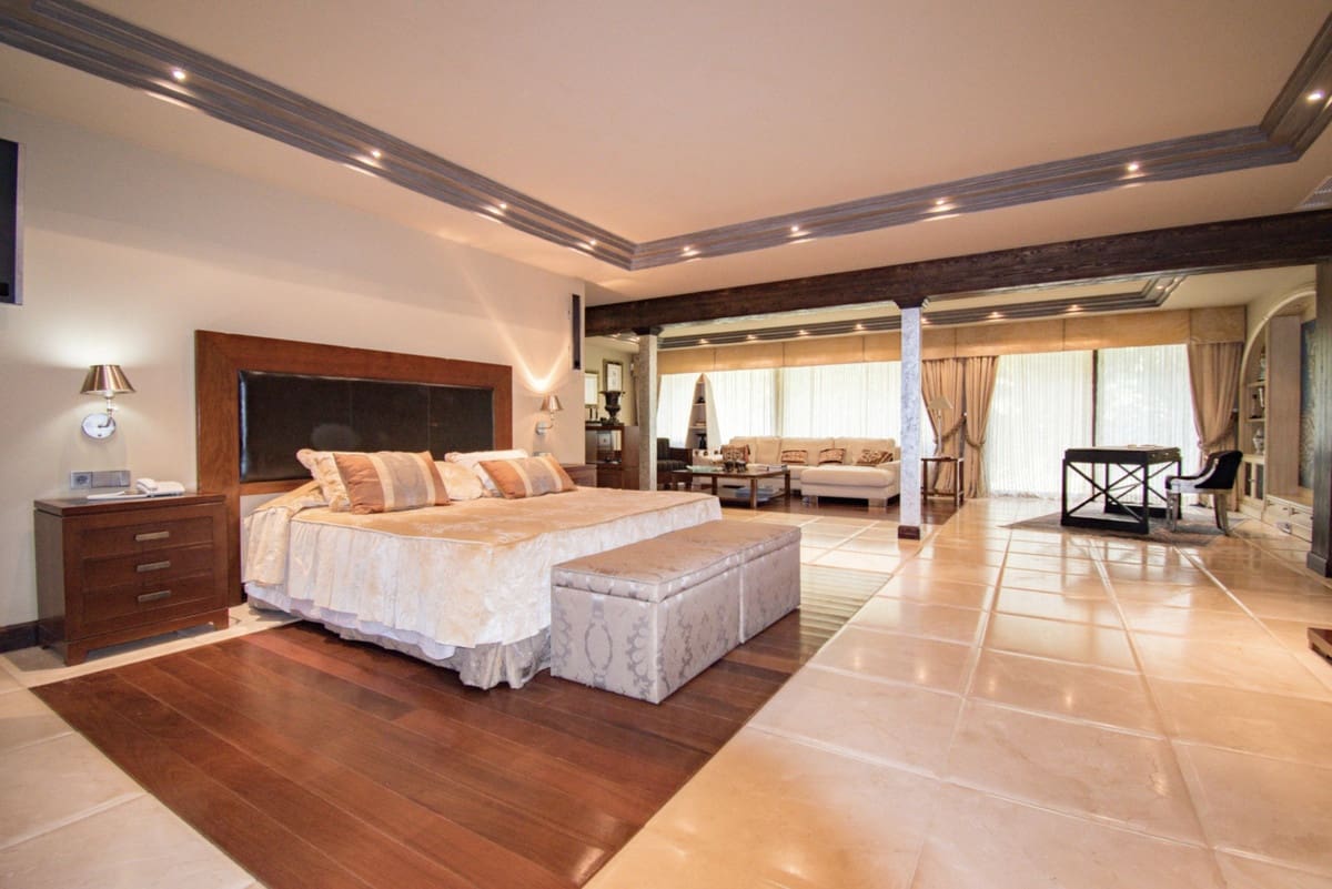 Chalet de 7 habitaciones en Mijas Costa en venta con piscina garaje - 2.900.000 € (Ref: 6796475)