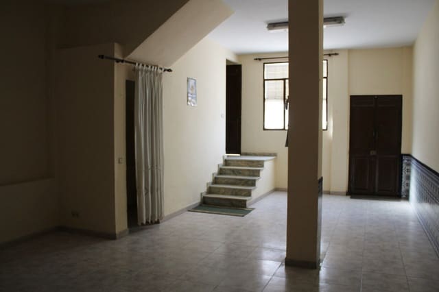 7 soveværelse Byhus til salg i Colmenar med garage - € 249.000 (Ref: 7010993)