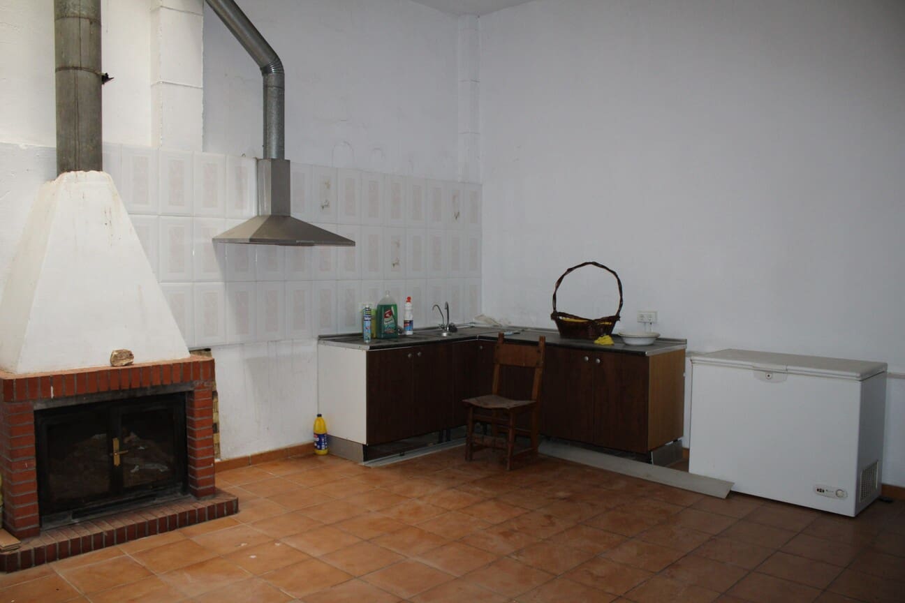 7 soveværelse Byhus til salg i Colmenar med garage - € 249.000 (Ref: 7010993)