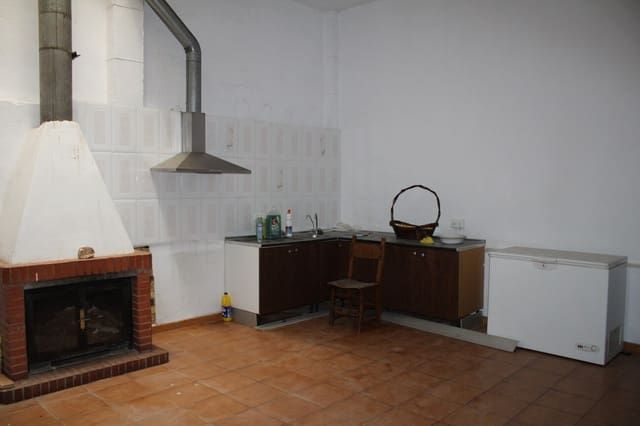 7 soveværelse Byhus til salg i Colmenar med garage - € 249.000 (Ref: 7010993)