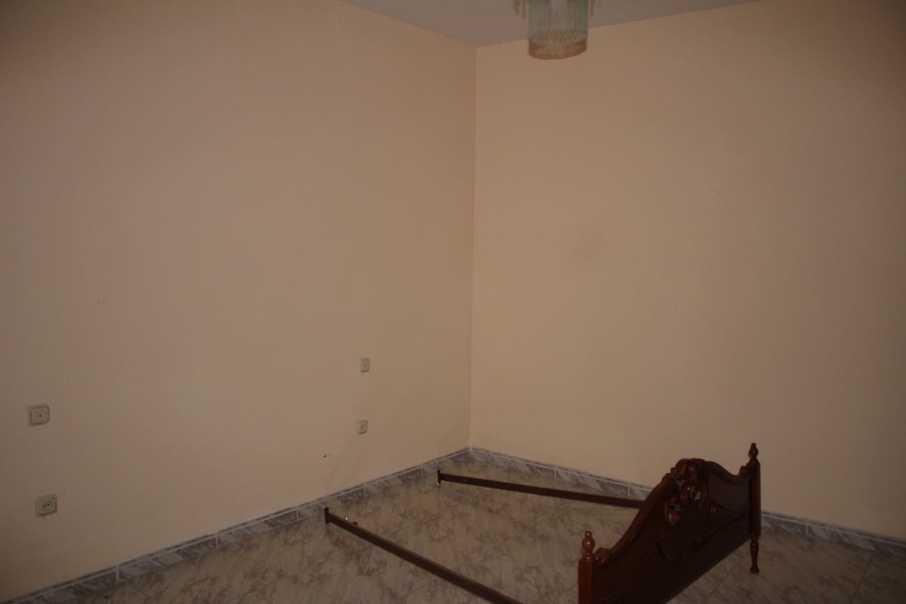 7 soveværelse Byhus til salg i Colmenar med garage - € 249.000 (Ref: 7010993)