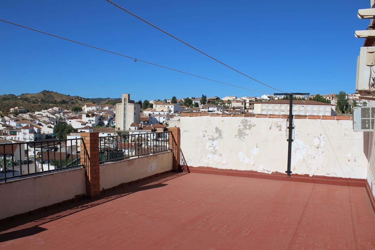 7 soveværelse Byhus til salg i Colmenar med garage - € 249.000 (Ref: 7010993)