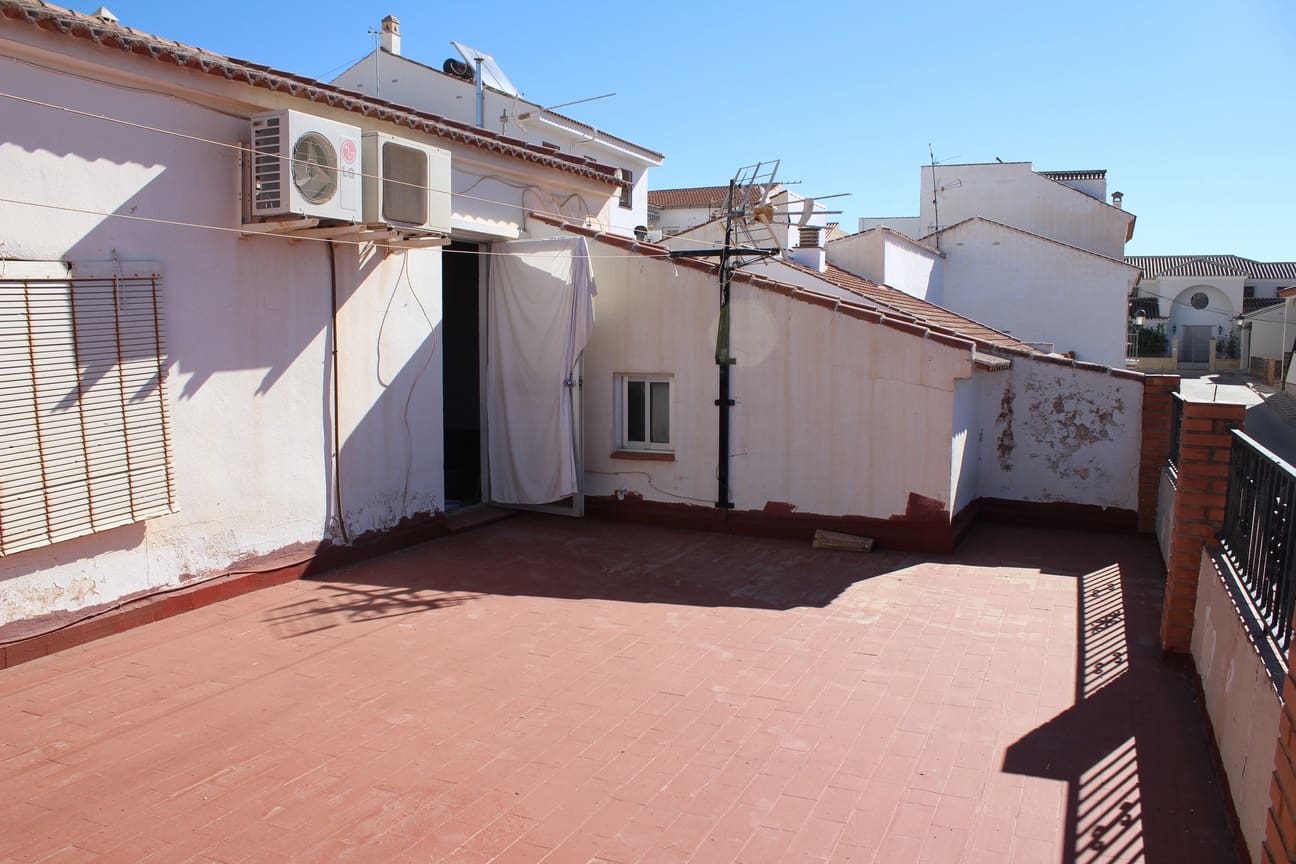 7 soveværelse Byhus til salg i Colmenar med garage - € 249.000 (Ref: 7010993)