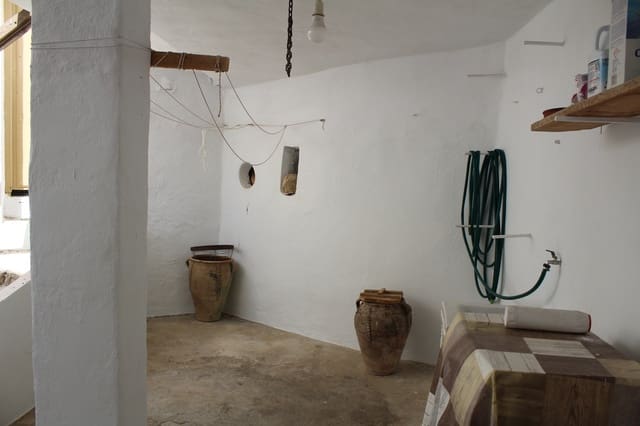 6 soveværelse Byhus til salg i Periana - € 148.000 (Ref: 7153494)