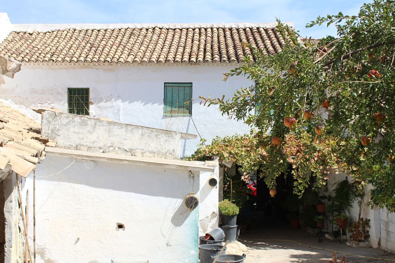 6 quarto Casa em Banda para venda em Alameda com garagem - 128 000 € (Ref: 7277251)