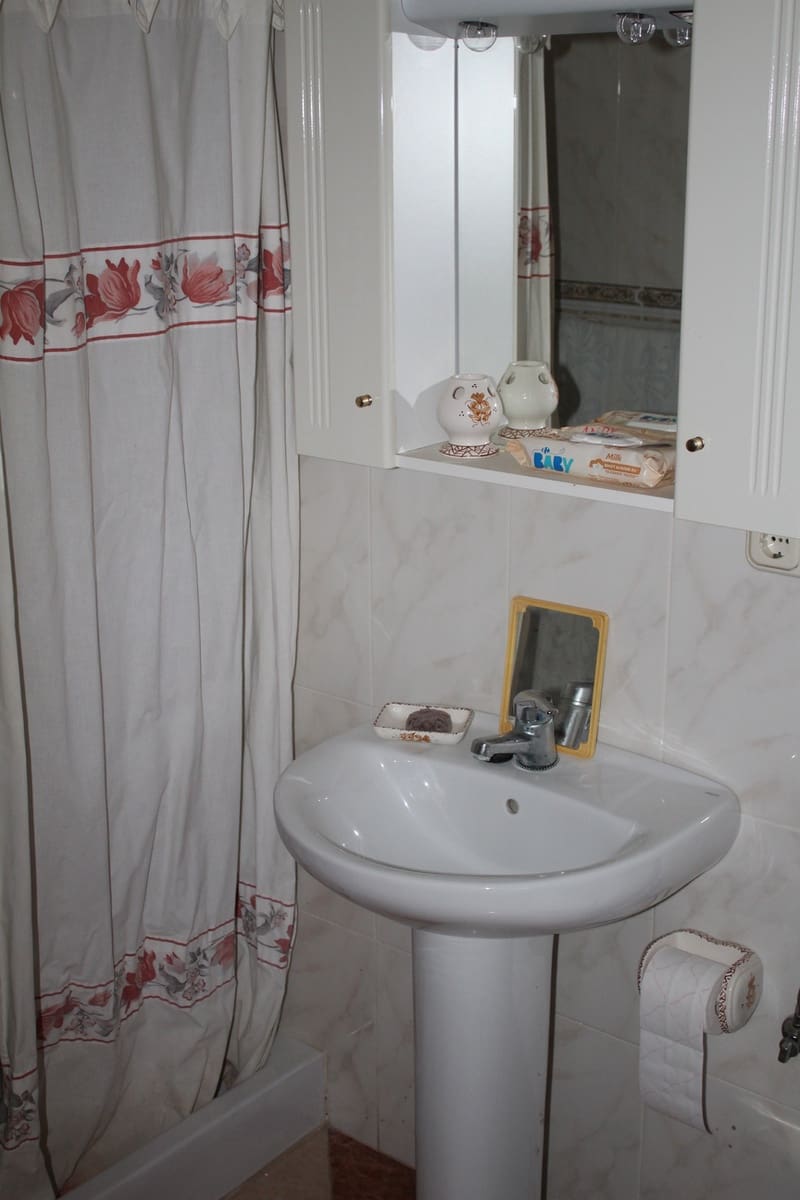 6 quarto Casa em Banda para venda em Alameda com garagem - 128 000 € (Ref: 7277251)