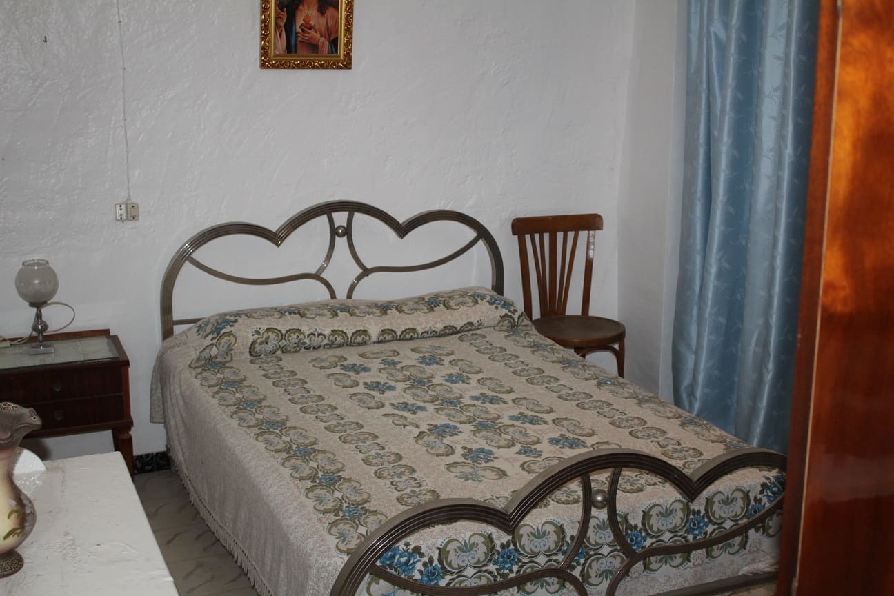 6 quarto Casa em Banda para venda em Alameda com garagem - 128 000 € (Ref: 7277251)