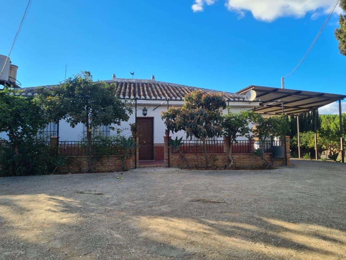 3 bedroom Finca/Country House for sale in Pizarra with pool - € 590,000 (Ref: 7342002)