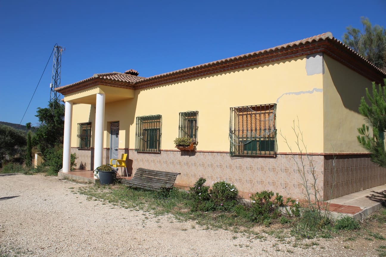 3 quarto Bungalow para venda em Casabermeja com garagem - 265 000 € (Ref: 7914276)