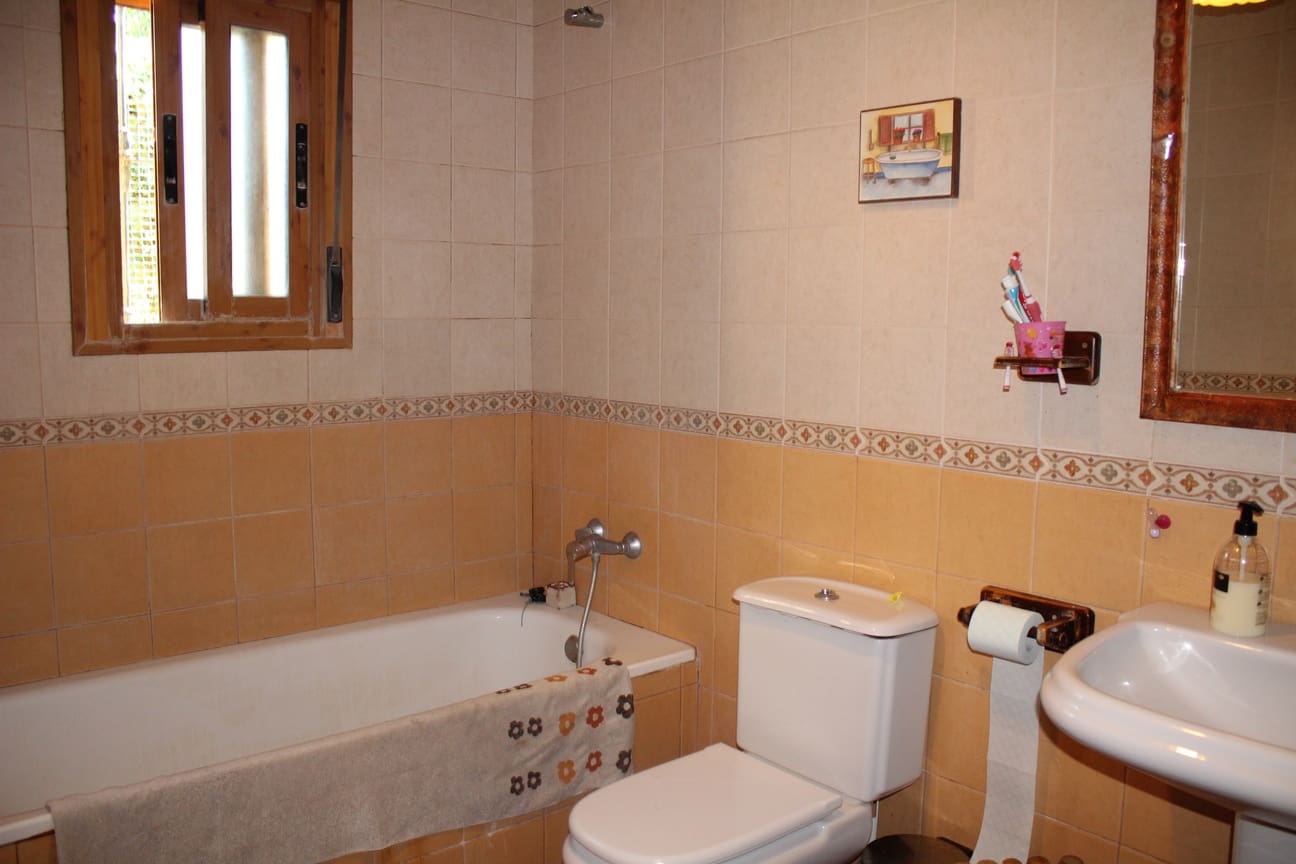 3 quarto Bungalow para venda em Casabermeja com garagem - 265 000 € (Ref: 7914276)