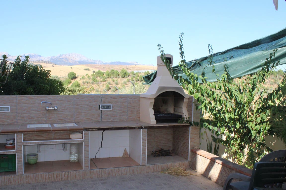 6 sypialnia Willa na sprzedaż w Casabermeja z garażem - 695 000 € (Ref: 7959209)