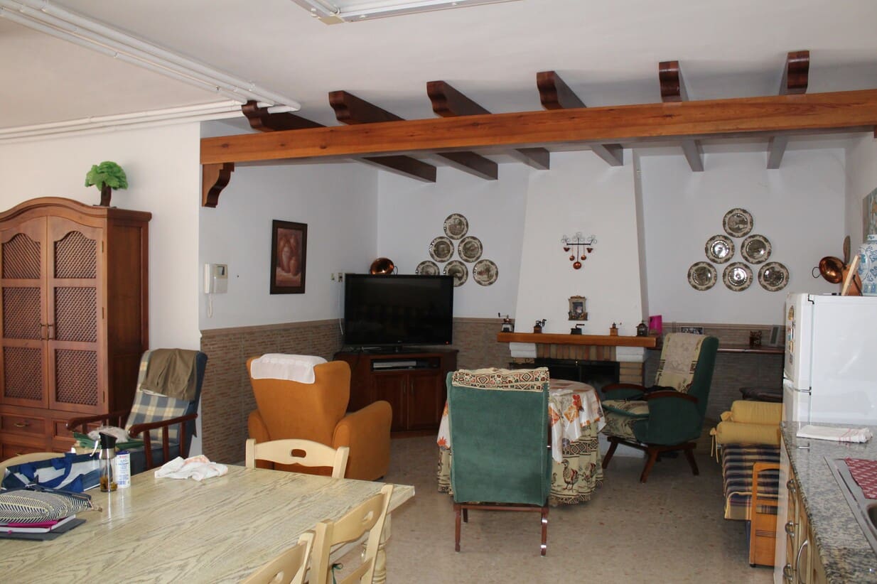 6 sypialnia Willa na sprzedaż w Casabermeja z garażem - 695 000 € (Ref: 7959209)