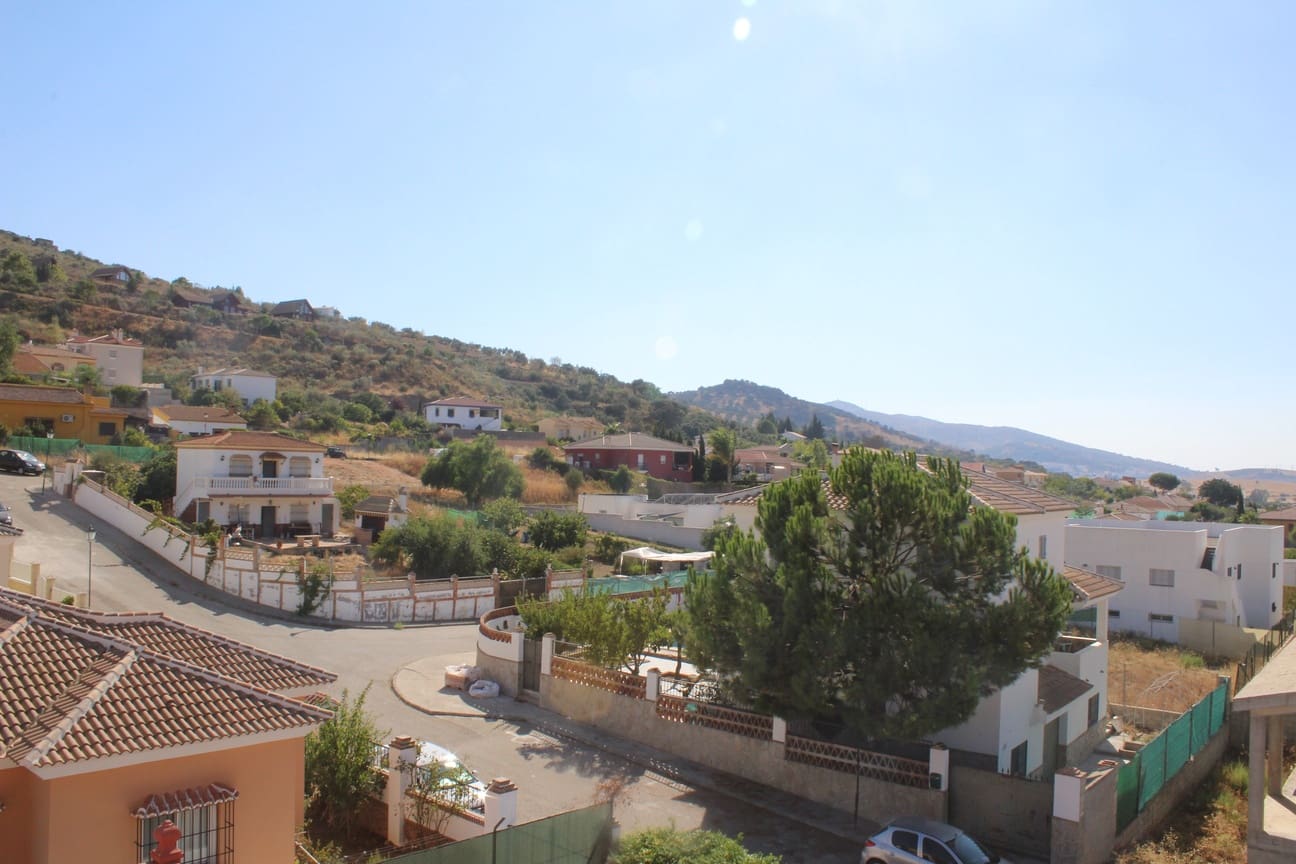 6 sypialnia Willa na sprzedaż w Casabermeja z garażem - 695 000 € (Ref: 7959209)