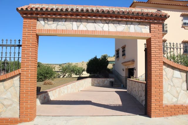 6 sypialnia Willa na sprzedaż w Casabermeja z garażem - 695 000 € (Ref: 7959209)