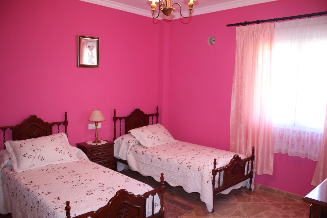 6 sypialnia Willa na sprzedaż w Casabermeja z garażem - 695 000 € (Ref: 7959209)