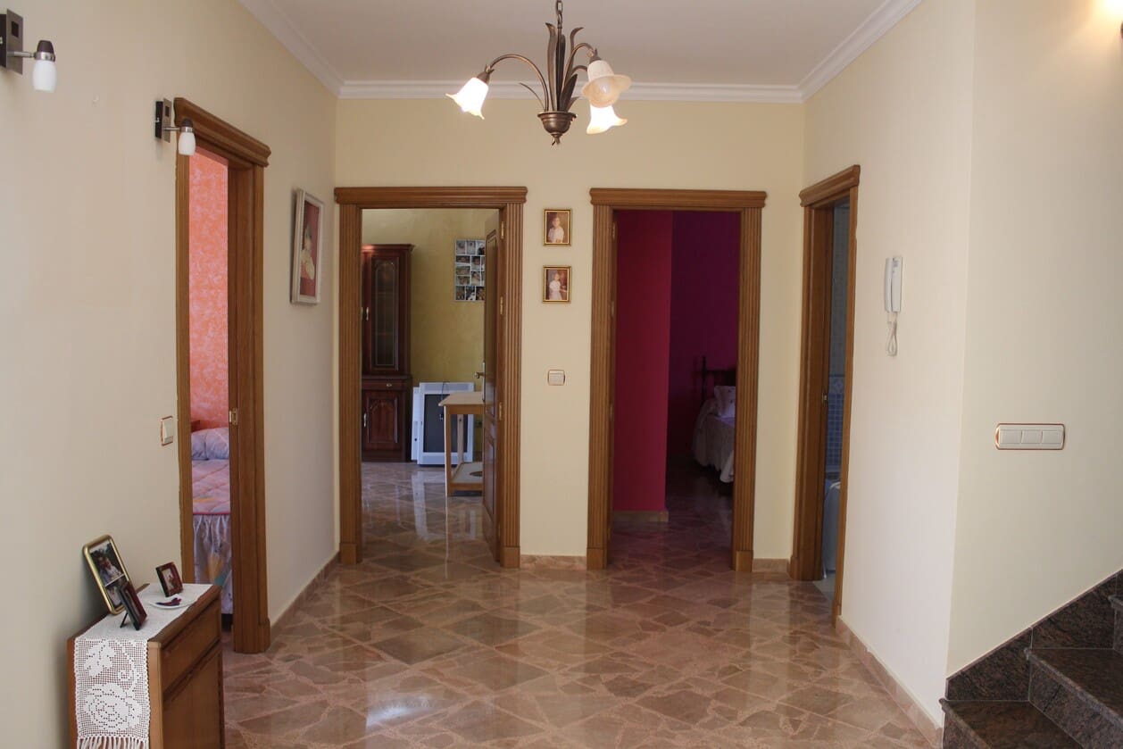 6 sypialnia Willa na sprzedaż w Casabermeja z garażem - 695 000 € (Ref: 7959209)