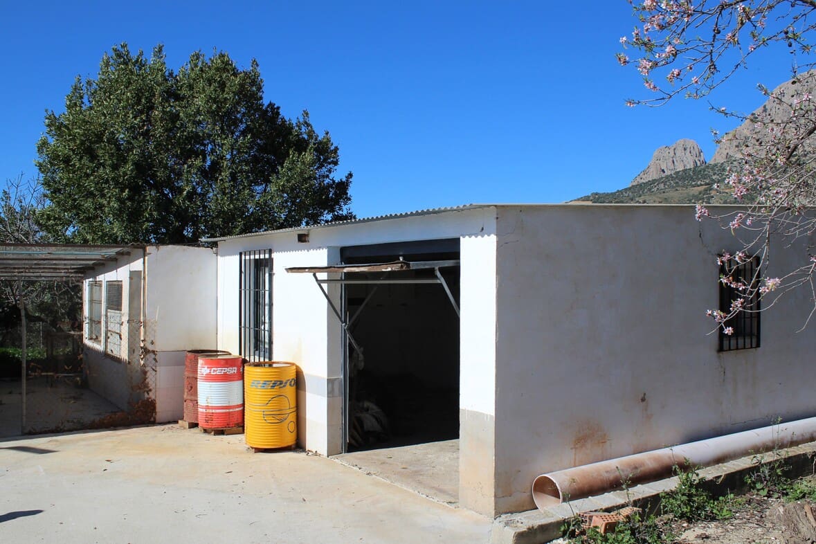 5 soveværelse Finca/Landehus til salg i Alfarnatejo med garage - € 318.000 (Ref: 8135783)