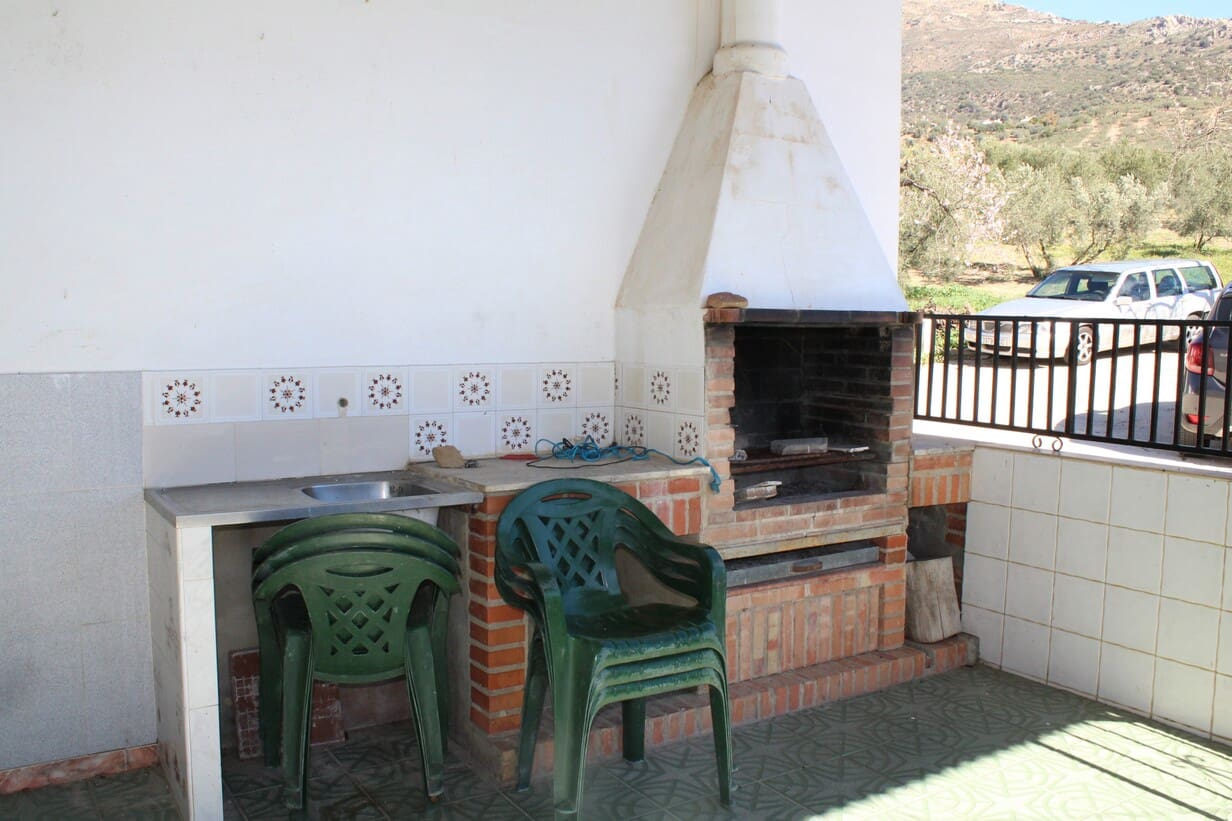 5 soveværelse Finca/Landehus til salg i Alfarnatejo med garage - € 318.000 (Ref: 8135783)