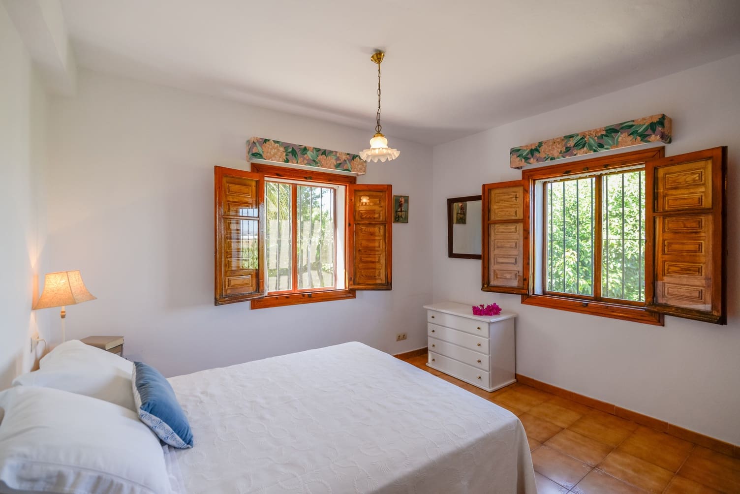 4 bedroom Finca/Country House for rent in Alhaurin de la Torre with pool garage - € 2,500 (Ref: 8155598)