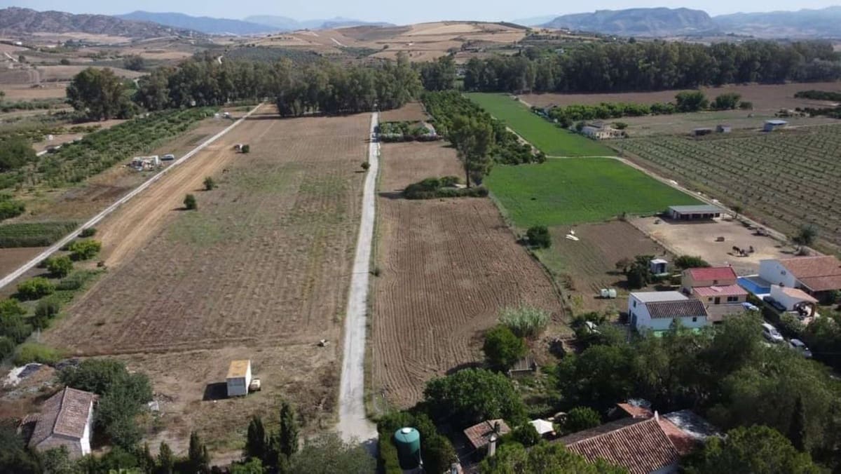 6 soveværelse Finca/Landehus til salg i Coin med swimmingpool garage - € 749.000 (Ref: 8423783)