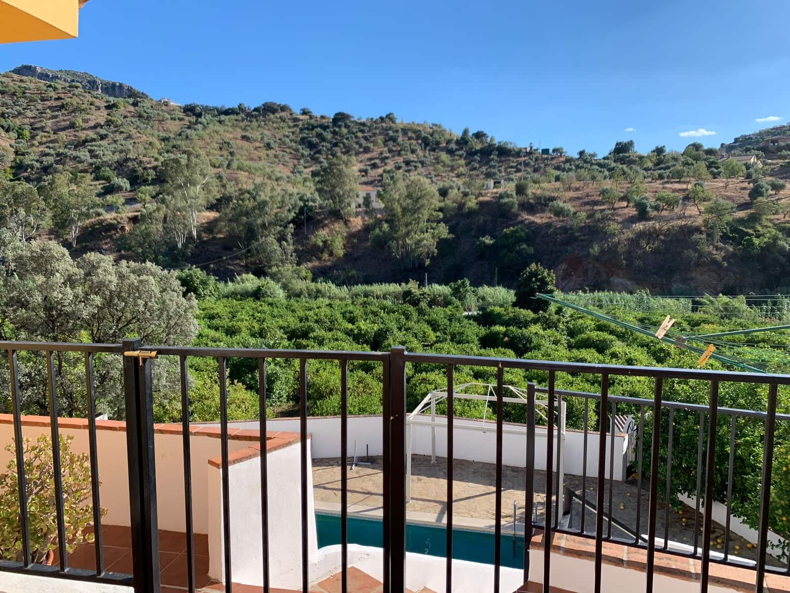 5 soveværelse Finca/Landehus til salg i Comares med swimmingpool garage - € 393.000 (Ref: 8532333)