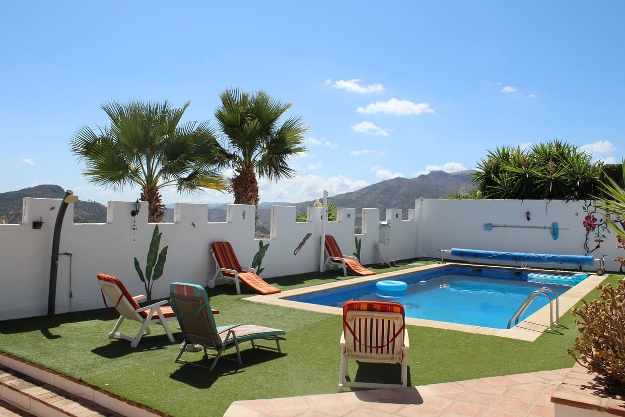 7 soveværelse Finca/Landehus til salg i Almachar med swimmingpool garage - € 1.000.000 (Ref: 8541326)