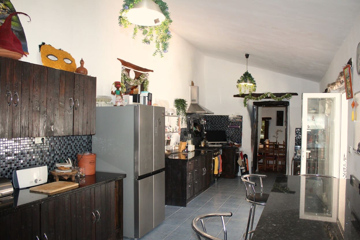 7 soveværelse Finca/Landehus til salg i Almachar med swimmingpool garage - € 1.000.000 (Ref: 8541326)