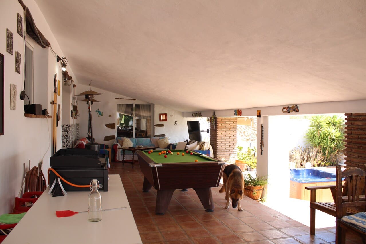 7 soveværelse Finca/Landehus til salg i Almachar med swimmingpool garage - € 1.000.000 (Ref: 8541326)