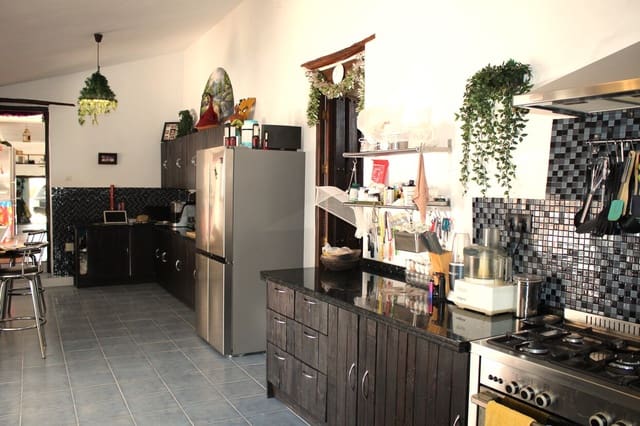 7 chambre Finca/Maison de Campagne à vendre à Almáchar avec piscine garage - 1 000 000 € (Ref: 8541326)