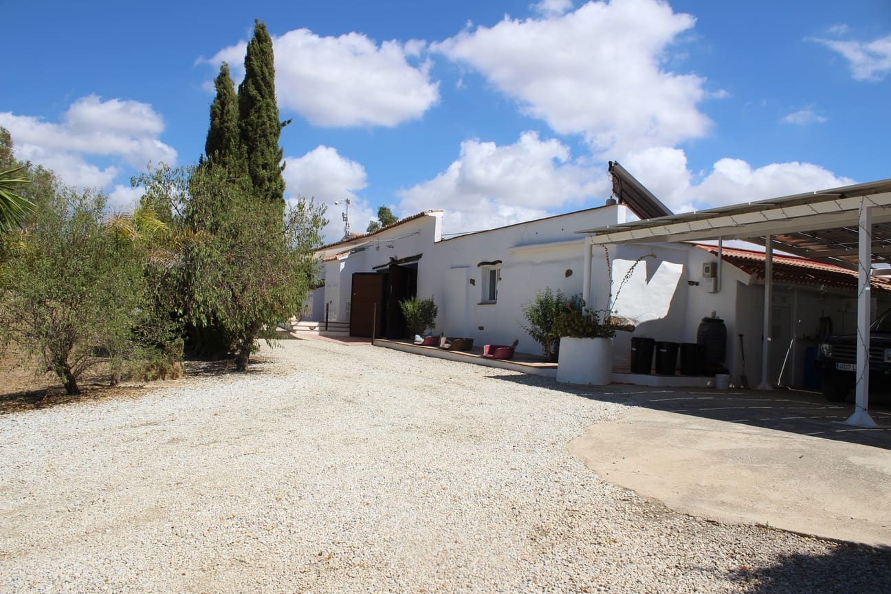 7 soveværelse Finca/Landehus til salg i Almachar med swimmingpool garage - € 1.000.000 (Ref: 8541326)